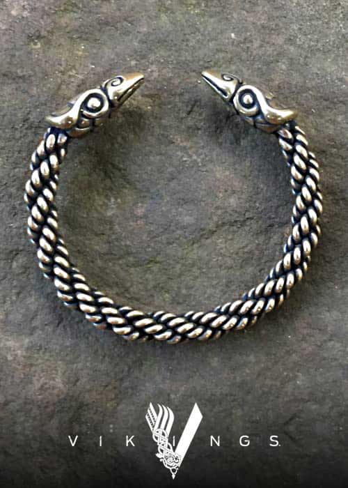 Raven Bracelet - Medium Braid